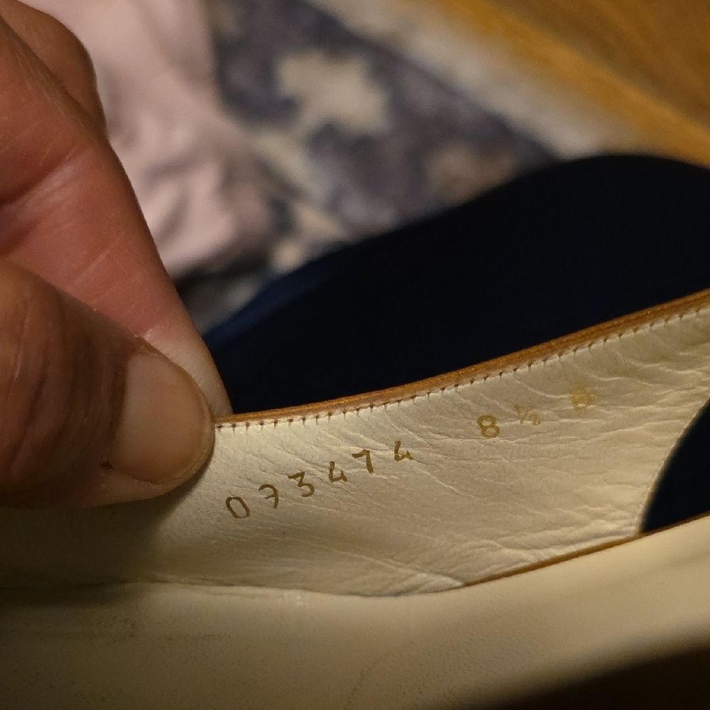 Elegant Tan and White Women's Heels - Picture 10 of 10
